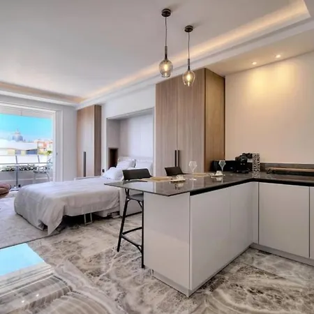 Apartment 1 Bedroom - M6 *